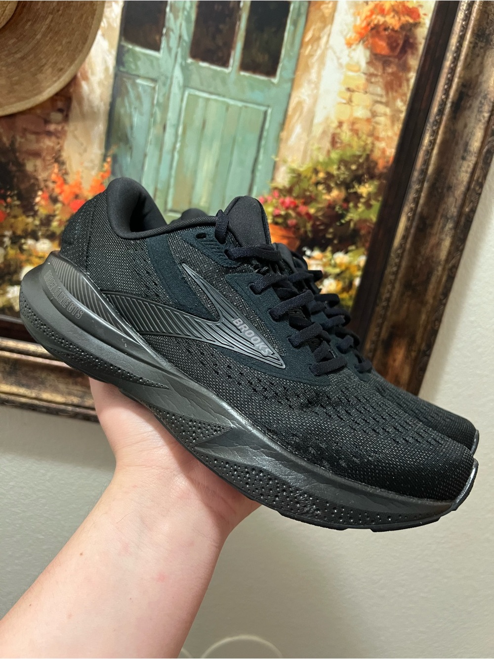 Brooks Adrenaline GTS 24 Black Ebony shoes